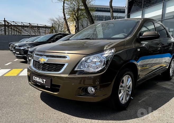 Chevrolet cobalt sotiladi