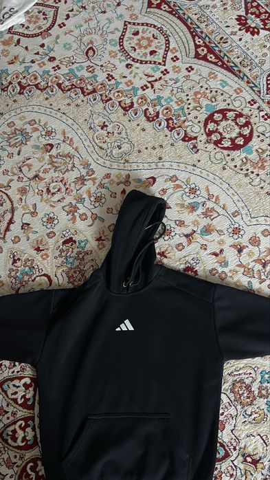 Адидас толстовкаа