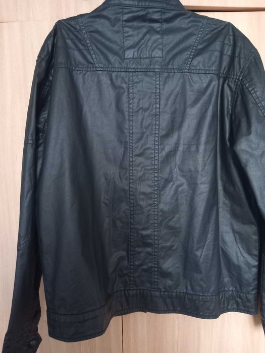 Мъжко черно  яке размер L