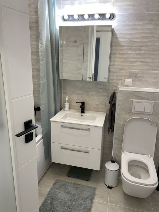 Apartament 3 camere de vanzare
