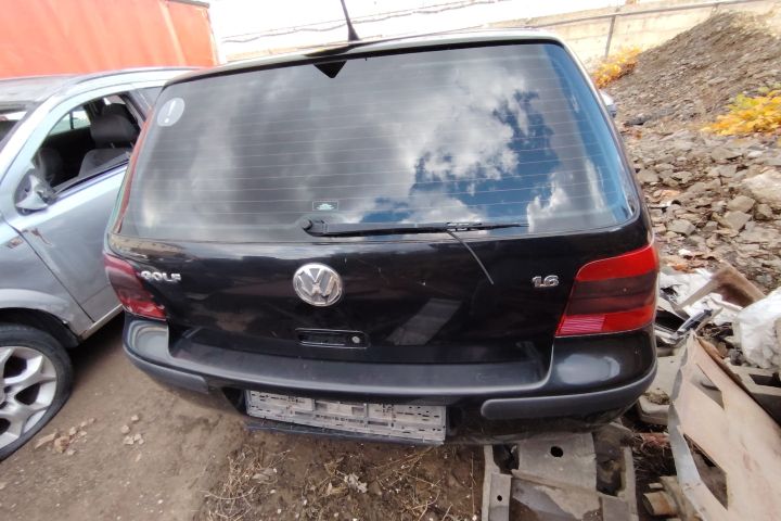 Lampa / Tripla stop stanga pe aripa Volkswagen VW Golf 2001