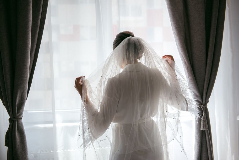 Rochie mireasa cu trena si voal - curatata profesional - Vera Sposa