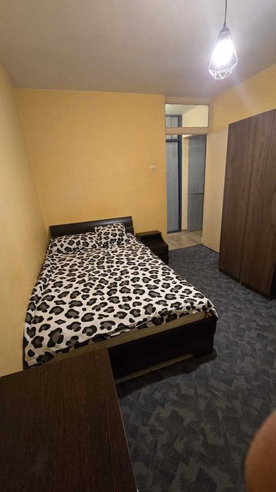 Iasi, Apartament 3 camere Nicolina Cug, Biserica Catolică
