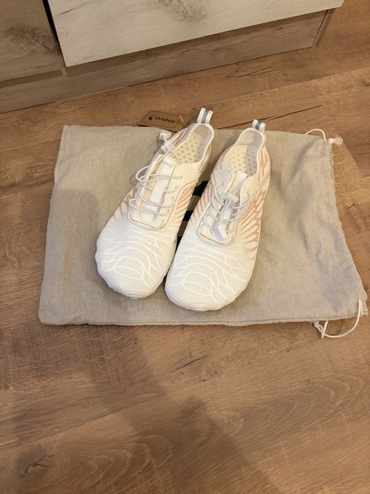 Боси обувки - нови