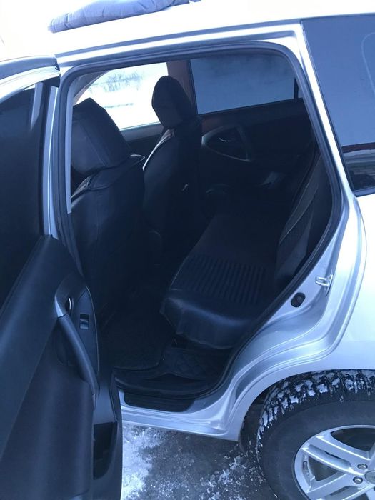 Продам RAV 4  2012 года