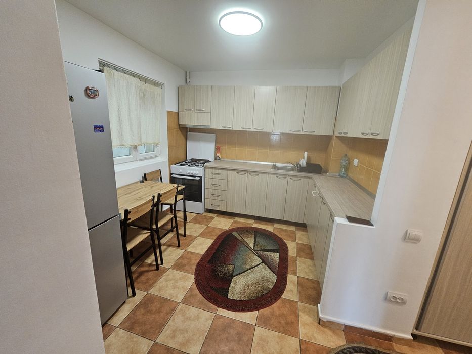 De inchiriat, Apartament cu 3 camere decomandat,, Bulevardul Constantin Brancoveanu