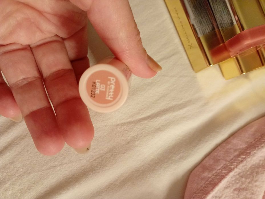 Червила   и моливи Max Factor, NYX