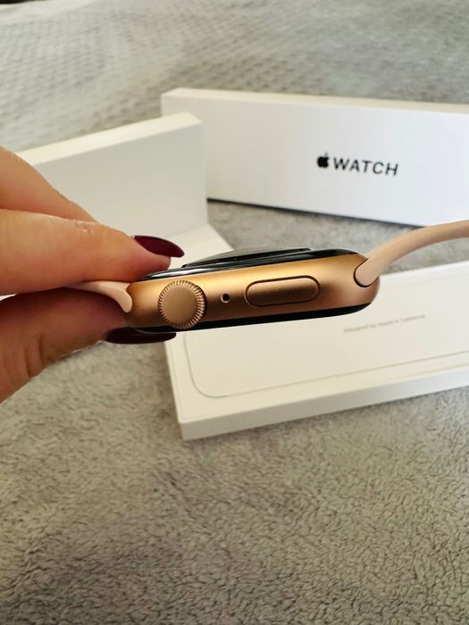Apple Watch SE 44mm Pink (Б/У)