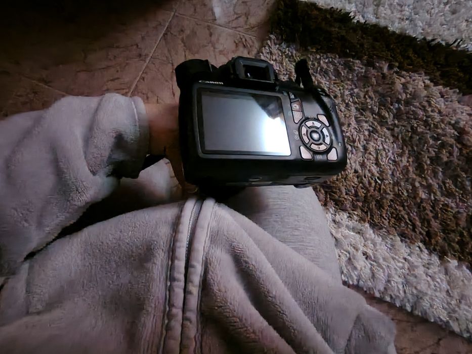 Фотоапарат Canon