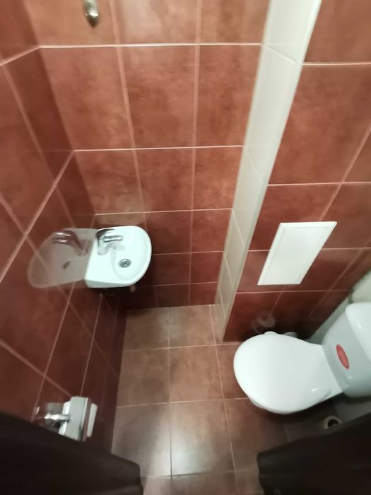 Дава се под наем Двустаен апартамент в Бургас, Център - 68 кв.м за 255 € - Снимка #6