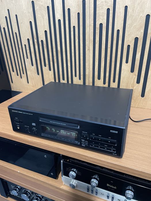 Vand / schimb cd player Onkyo Integra r1 dx-706