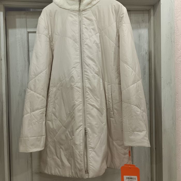 Продам пальто новое