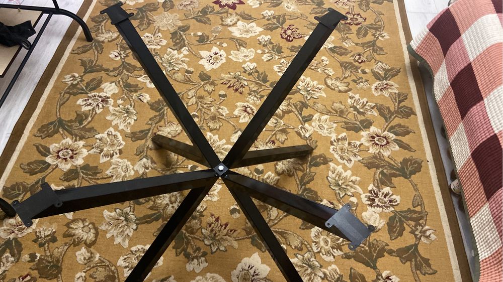 Продам стол