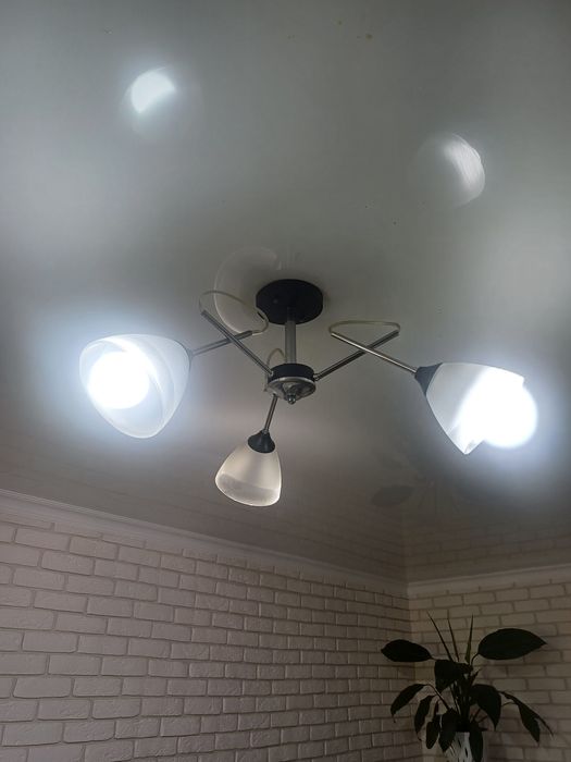 Продам люстру для кухни