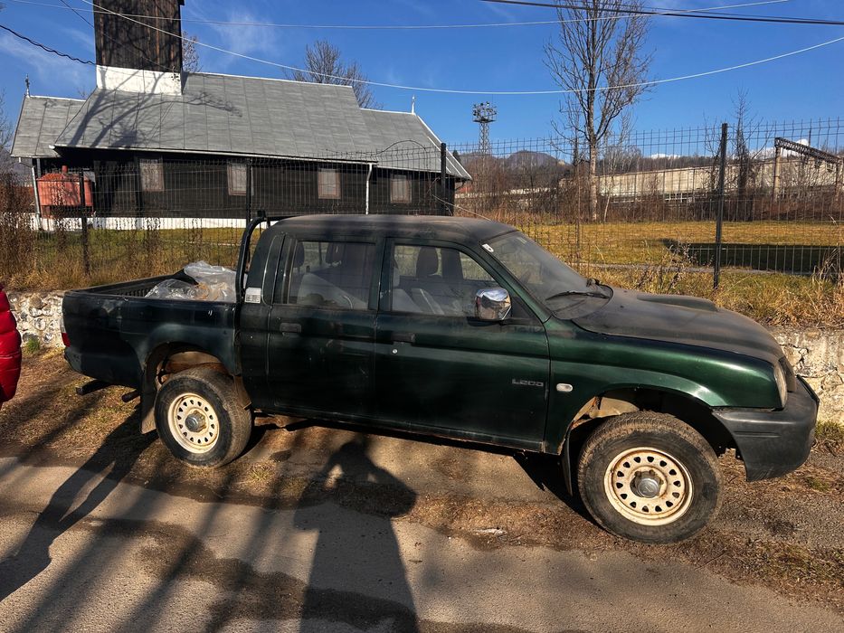 Mitsubishi L200 autoutilitara 2003