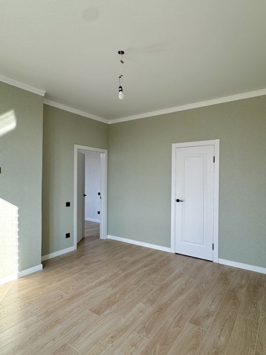 Поклейка обоев город Уральск