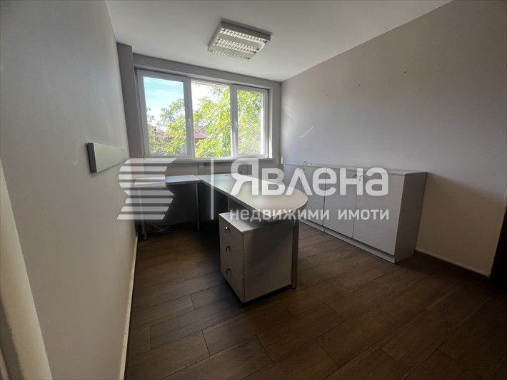 Дава се под наем Офис в София, Център - 157 кв.м за 1256 € - Снимка #2