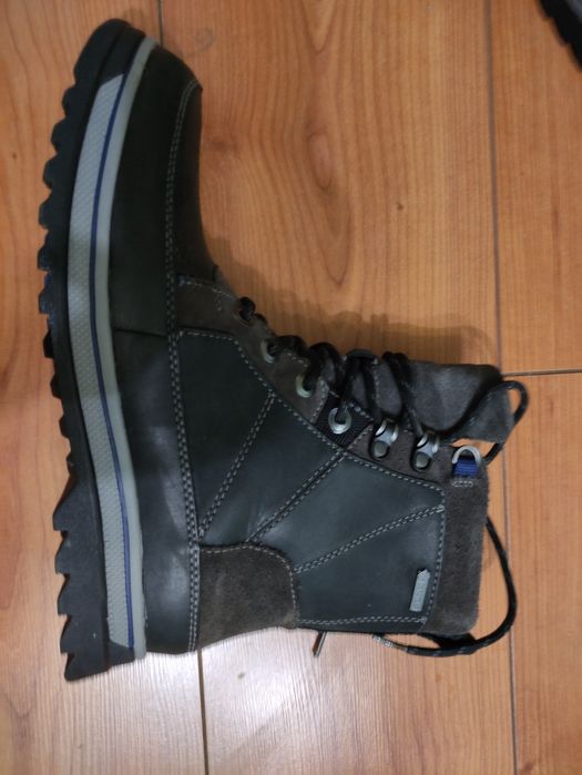 Обувки Clarks с  Goretex мембрана