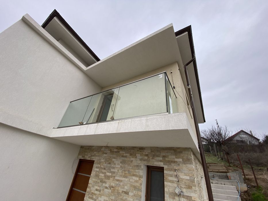 Balustrade din sticla securizata