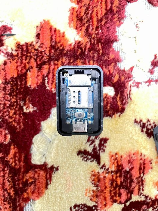 Tracker Gps cu cartela sim
