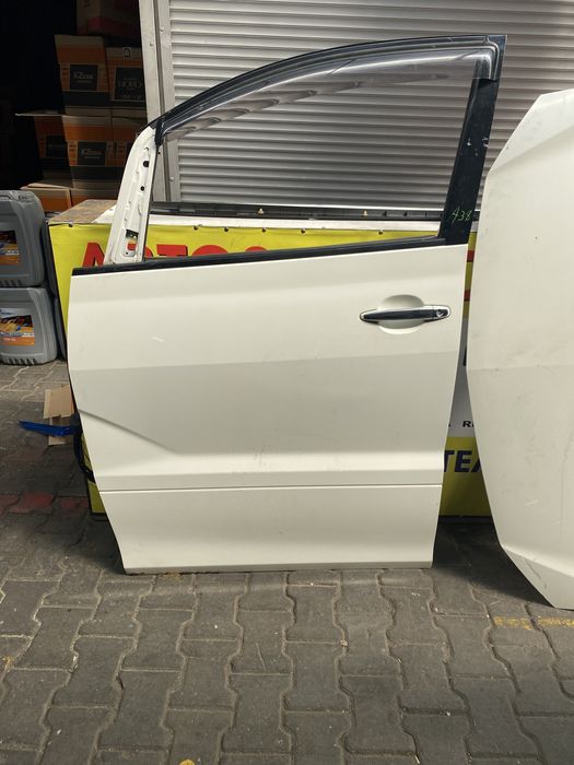 Дверь на Альфард