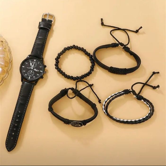 Новый часы с браслетами