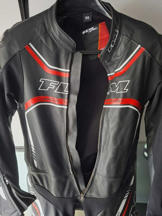 50 FLM Combinezon moto dintr-o piesă