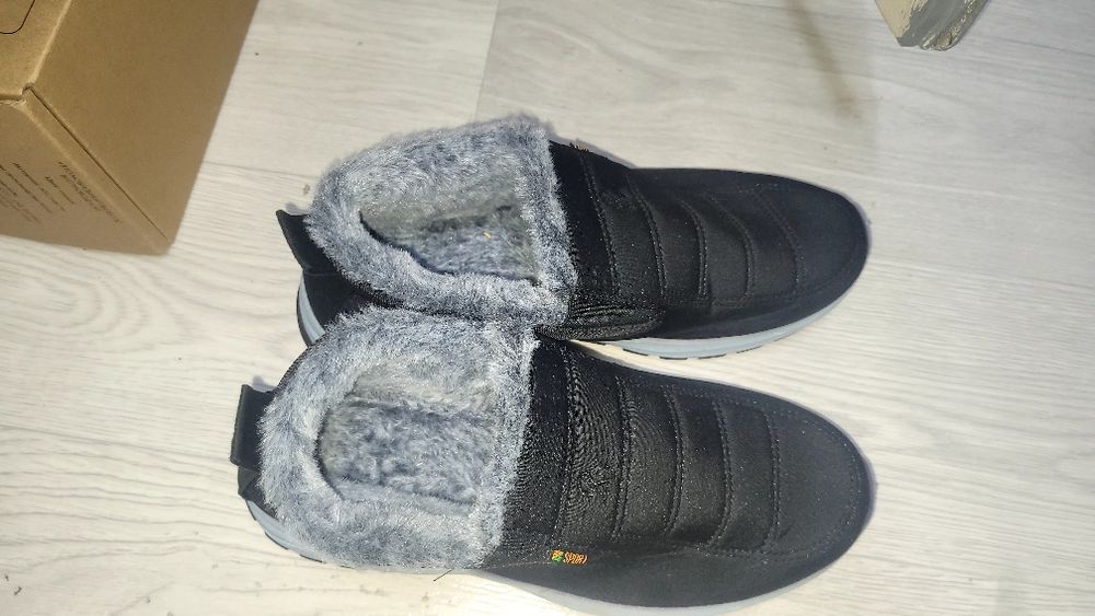 Продам кросовки новые зимние