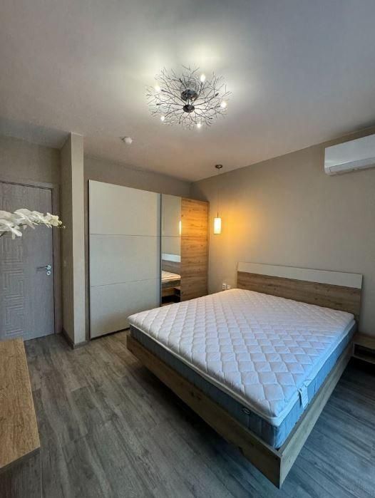 Двустаен апартамент, под наем, кв. Младост 1