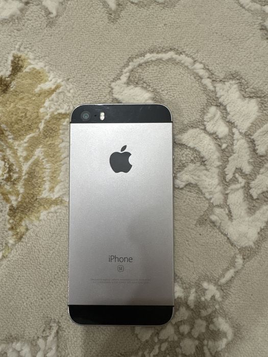IPhone SE емкость памяти 16гб
