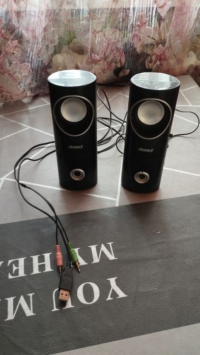 Колонки от ноутбука высота 18 см