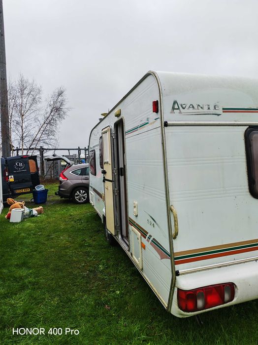 Rulota Elldis 2001 provenită Anglia 4 locuri