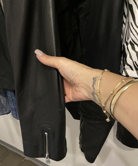 Pinko-яке естествена кожа