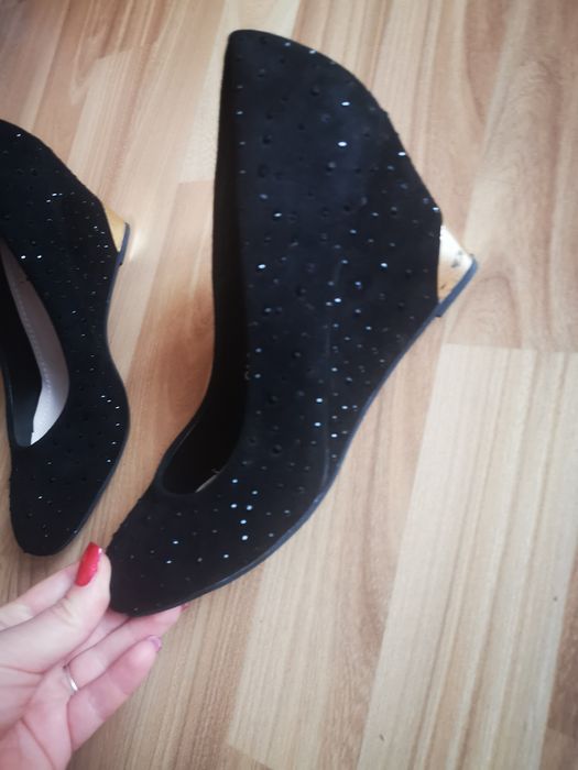 Pantofi eleganti nr 38 Noi