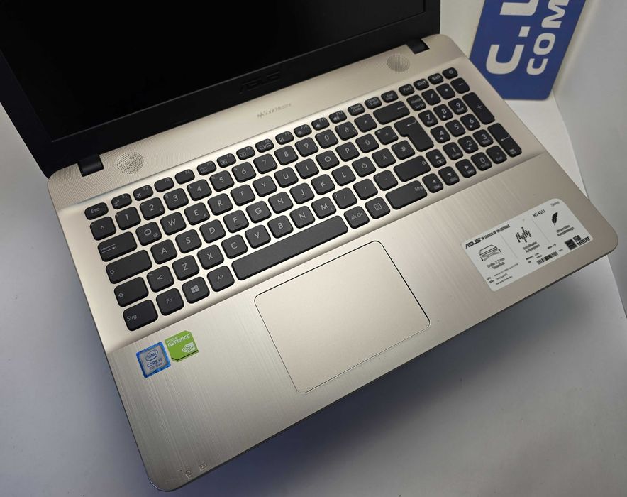 Asus R541U      i5 7200U/12GB/250SSD/Nvidia 920M-2GB/FHD