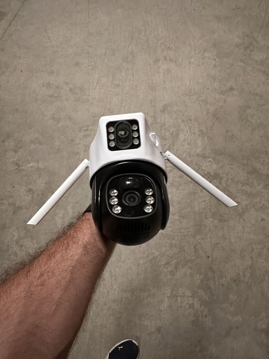 Vand camera de supraveghere dubla solara cu conexiune 4g