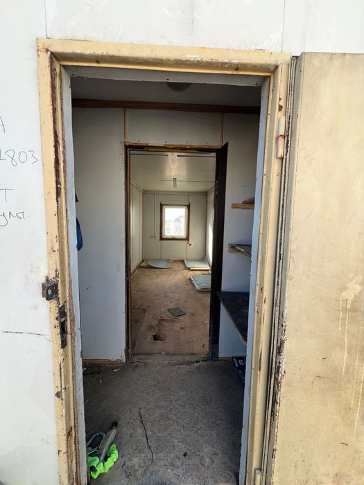 Продам контейнер 20 тонник обшитый или обмен варианты