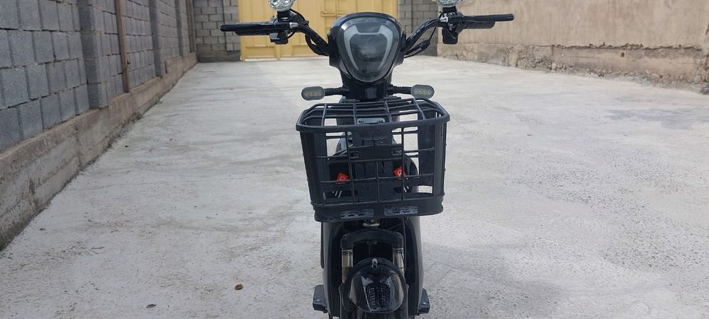 электроскутер продаётся почти новый