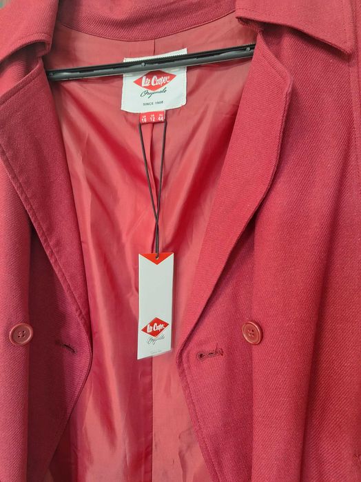 Palton Lee Cooper nou nout. Pret 200lei.