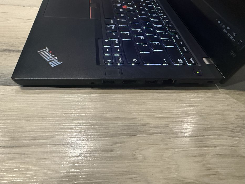 Lenovo T470-i5 6300u/8гб/256гб м.2