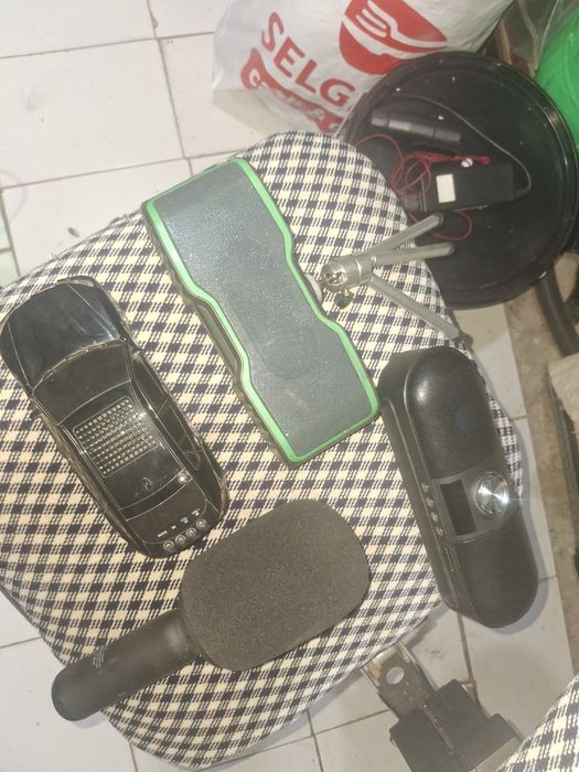 Boxe cu Bluetooth