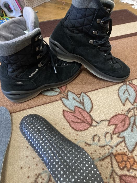 Дамски обувки Lowa и PIELLE MILANO