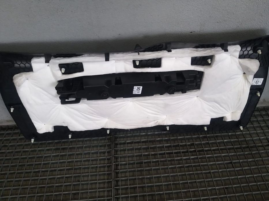 Capac ornament portbagaj land rover range rover evoque 2 l551 k8d245594af8pvj k8d245594aew