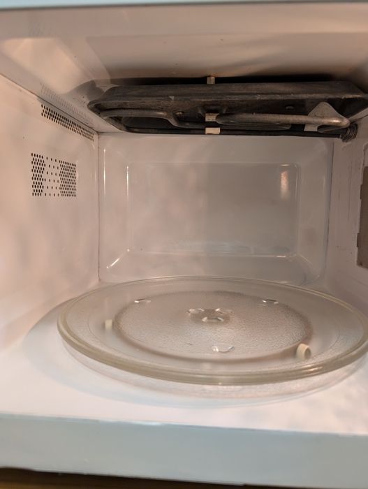 Cuptor Microunde Zelmer cu rezistenta grill