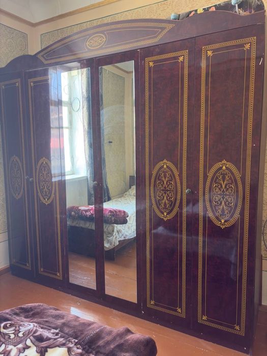 Mebel garderob sotuvda
