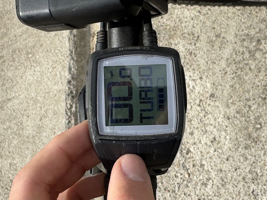 Bicicleta electrica cu motor si baterie Bosch