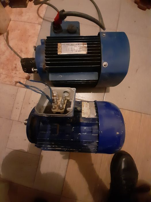 Продам электродвигатели