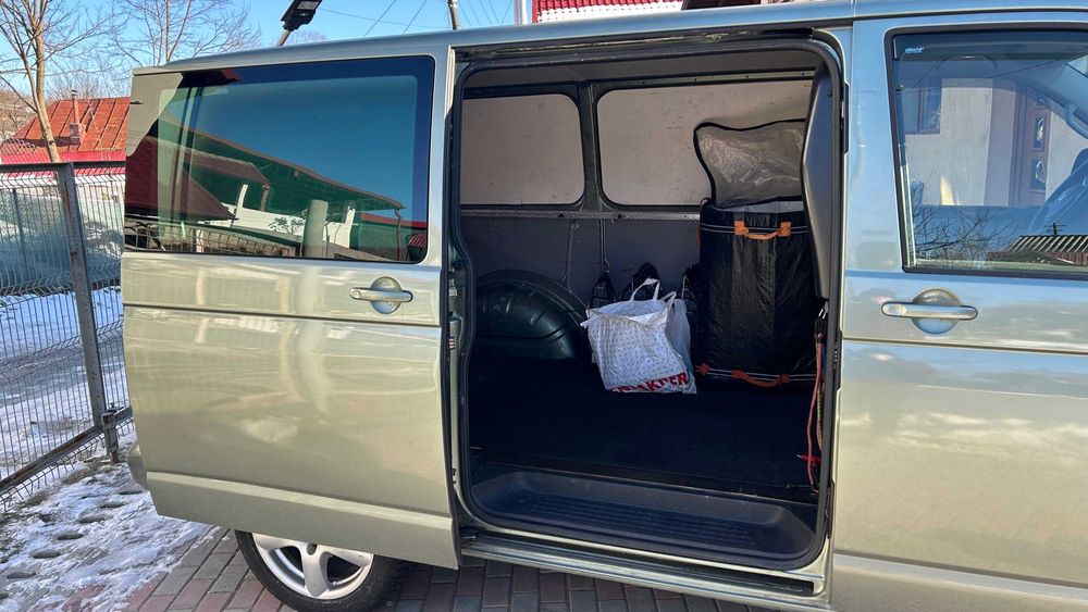 Volwagen Transporter T5 2010