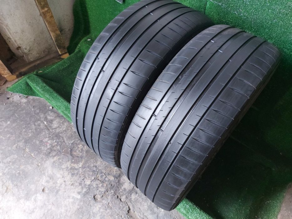 225 45 19 Michelin DOT 2017 vara