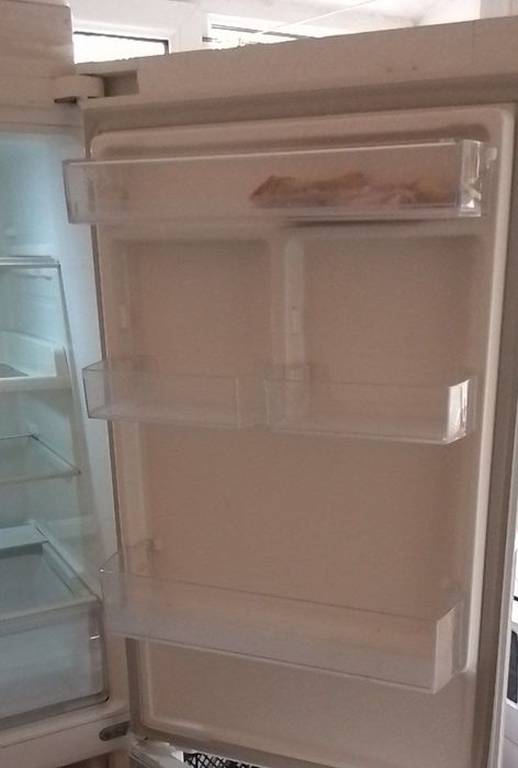 Холодильник SAMSUNG